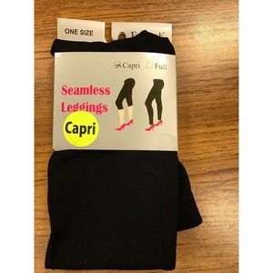 Capri Seamless Leggings ONE SIZE 88% Poly 12% Spandex